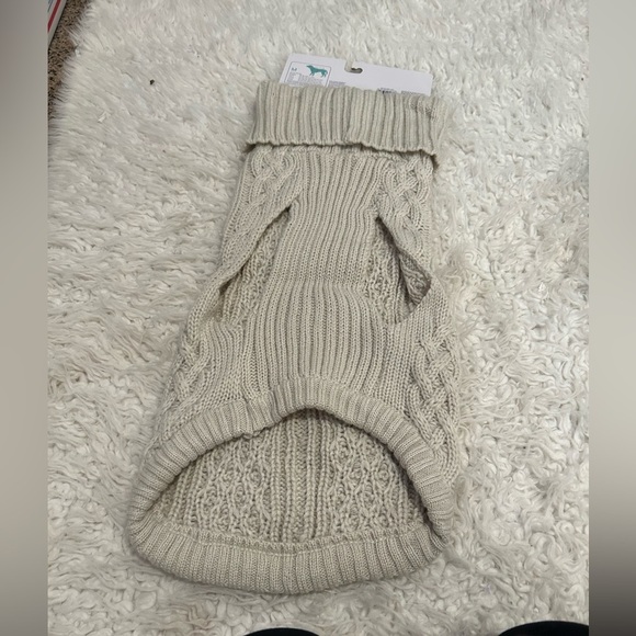 $15 sale Med Boots & Barkley Dog or Cat Sweater Pet Apparel Beige NWT 0218 - Picture 4 of 5